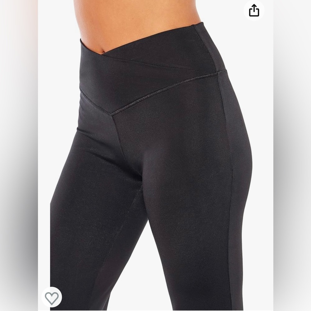 Bally Crossover Straight legged yoga pant, size medium. Black - Picture 3 of 6